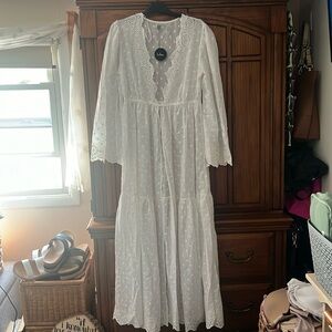 NWT Lulu off-white beach cover up